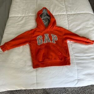 GAP hooded sweatshirt with pocket